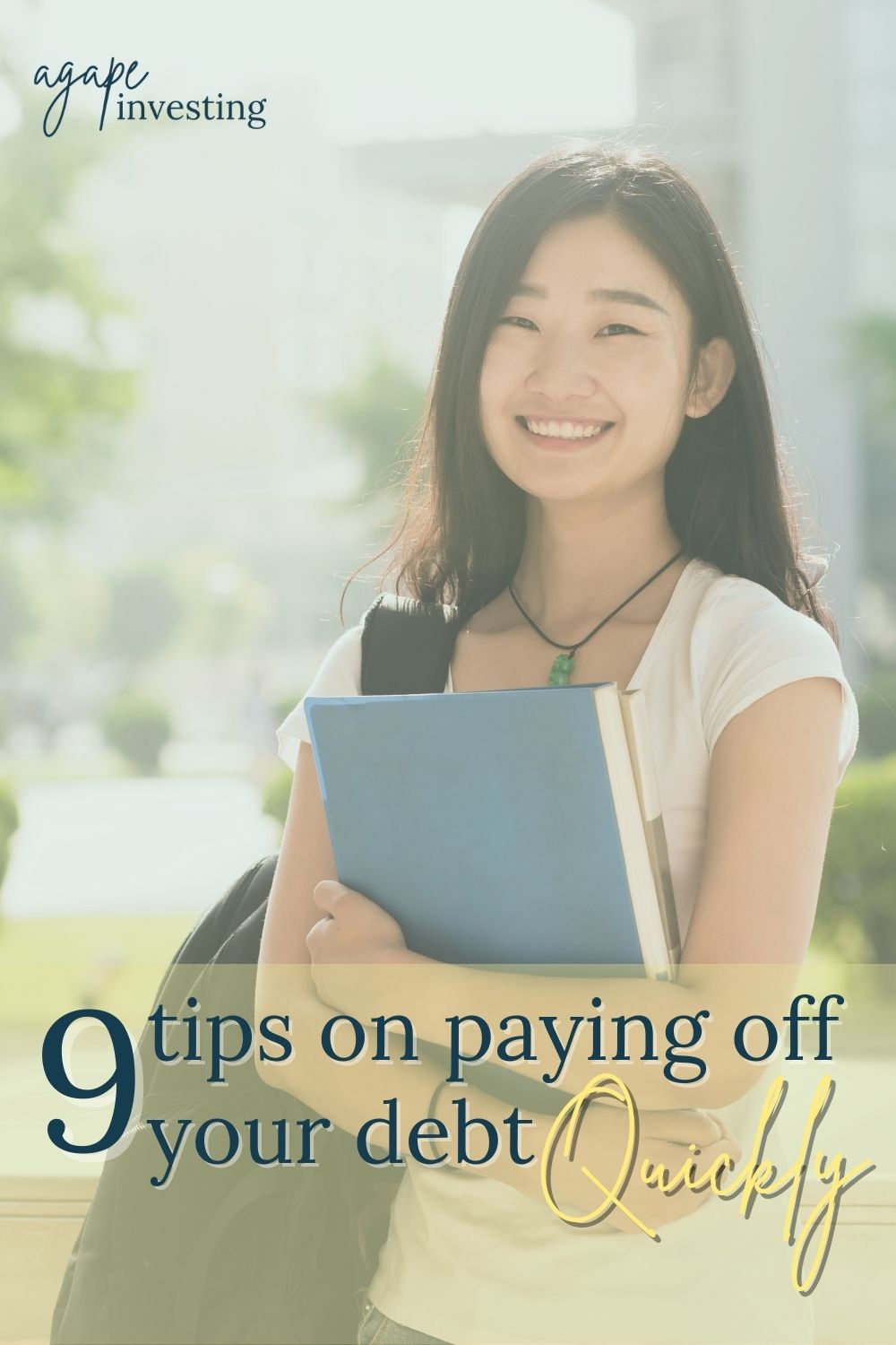 Ready to start paying off your debt quickly? Learn about 2 types of debt payoff strategies. Figure out how to pick a debt payoff strategy right for you. And learn 9 tips on how to pay off your debt quickly. #debtpayoff #payoffdebt 