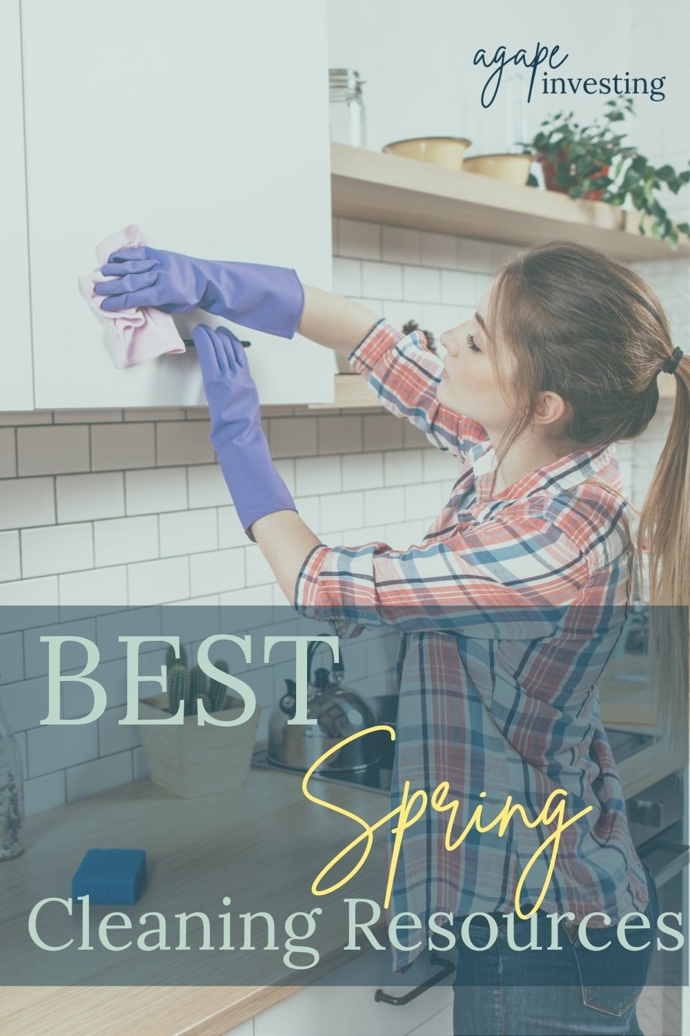 As we jump into springtime, many homeowners are thinking about spring cleaning. To save you time, we have put together this extensive list of 10 of the best spring cleaning resources. So get ready to roll up your sleeves and get to work! #springcleaning #housecleaning #springclean 