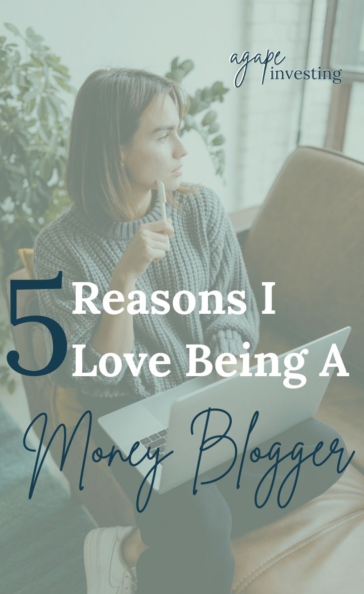 Nobody likes to talk about their money situation, but I don't get it though! Maybe that's what makes me a little bit weird, because I LOVE talking about finances and money! Here are the Top 5 Reasons I Love Being a Money Blogger & Coach